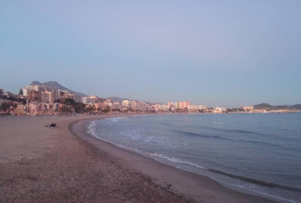 Vivienda De 80M Cuadrados A Dos Minutos Del Mar Lejlighed Villajoyosa Eksteriør billede